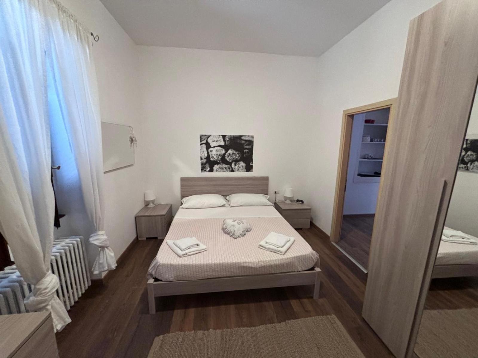 B&B E Residence Abbazia Di Piona Colico Værelse billede